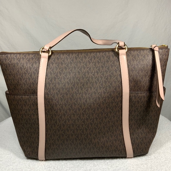 Michael Kors Sullivan Large Laptop Tote - Picture 2 of 14